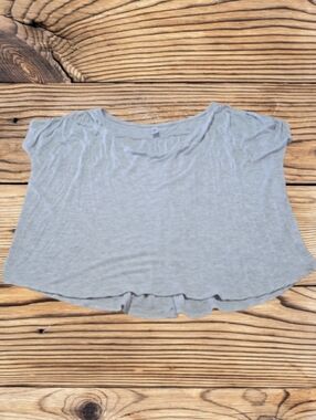 WOMAN'S TEE SHOP SHIRT
